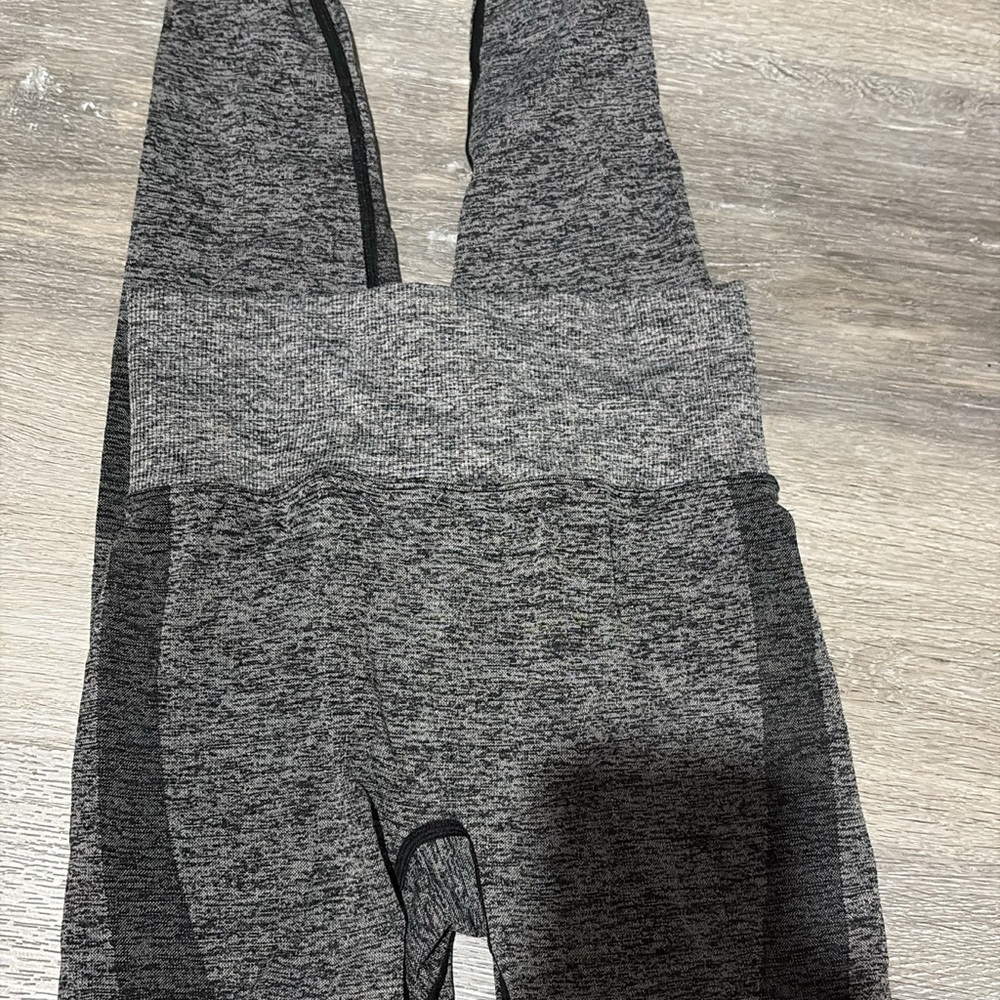 PINK Victoria's Secret Gray Leggings with Marled Texture